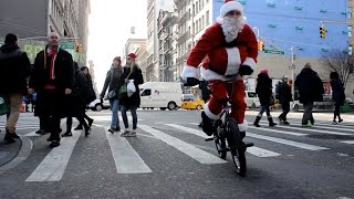 SANTA CLAUS TAKES OVER NYC (BMX) !