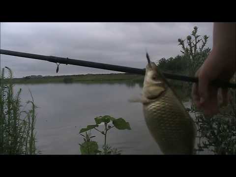 თევზაობა ვანში ლუკას ტბაზე ფიდერის ტელესკოპური ანკესით