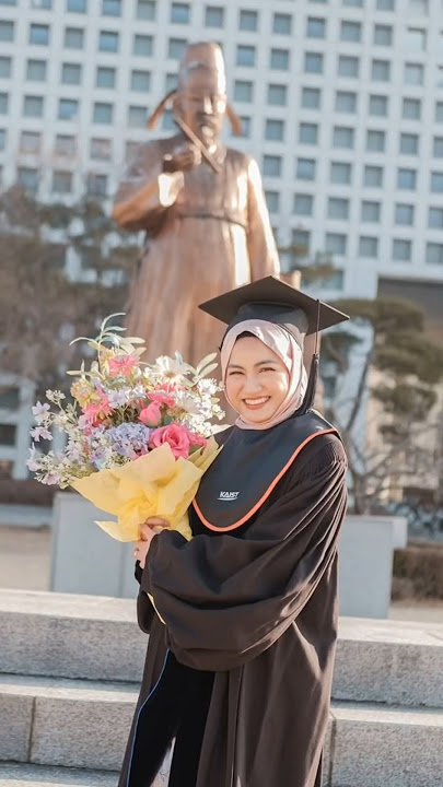 Awesome! Xaviera Putri Successfully Completes Her Education at KAIST, South Korea, with a Double ...