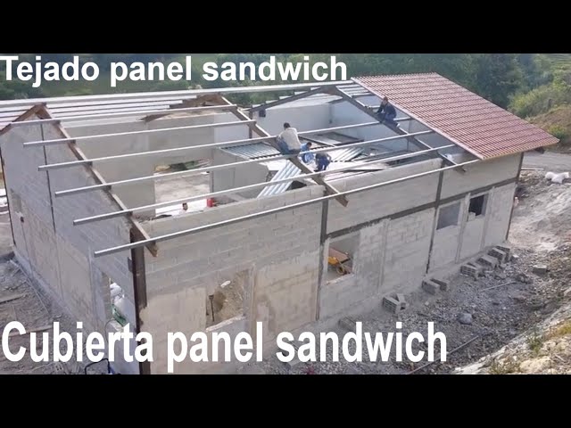 Montaje Tejado Panel Sandwich en Santiago - Rodriguez Metal