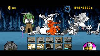 Trying to defeat dark emperor nyadam (the battle cats)