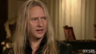 Jerry Cantrell on The First Time He Saw Layne Staley Singing And How Layne Encouraged Him to Sing