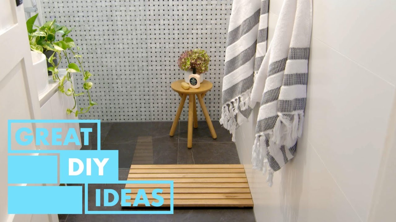 DIY Pebble Bath Mat And Other Ideas for a Quick Bathroom Makeover