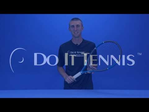 Miniatura do vídeo: Wilson Triad Three Tennis Racquet