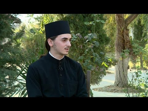 ბიჭი, რომელიც 15 წლის ასაკში ტოვებს ოჯახს და ბერობისთვის ემზადება