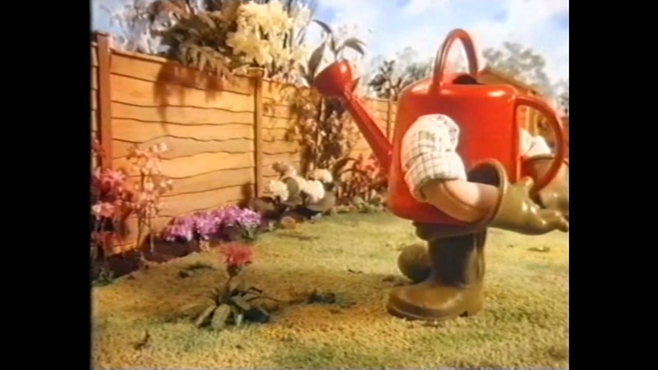 May & Baker 'Supergreen' Feed, Weed & Mosskiller Advert (1989)