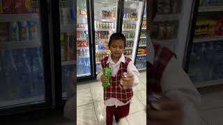 Beli Minuman dingin #viral #trending #shorts #fyp