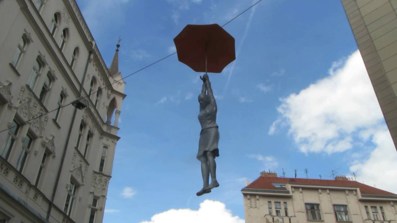 green umbrella tour prague