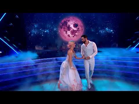 Jesse Metcalfe’s Foxtrot – Dancing with the Stars