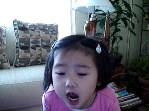 3 year old singing Kelly Clarkson A Moment Like This