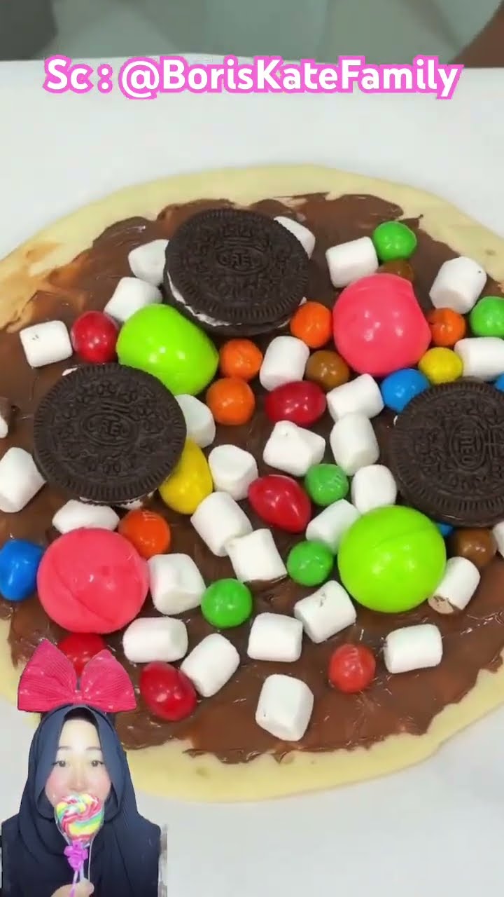 MEREKA MEMBUAT PIZZA DENGAN TOPPING MANIS ⁉️ Apakah Enak ? @BorisKateFamily #shorts #funny #dubbing