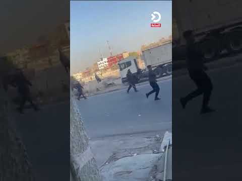 القوات الأمنية تعتدي على مواطنين وتفرقهم في بغداد