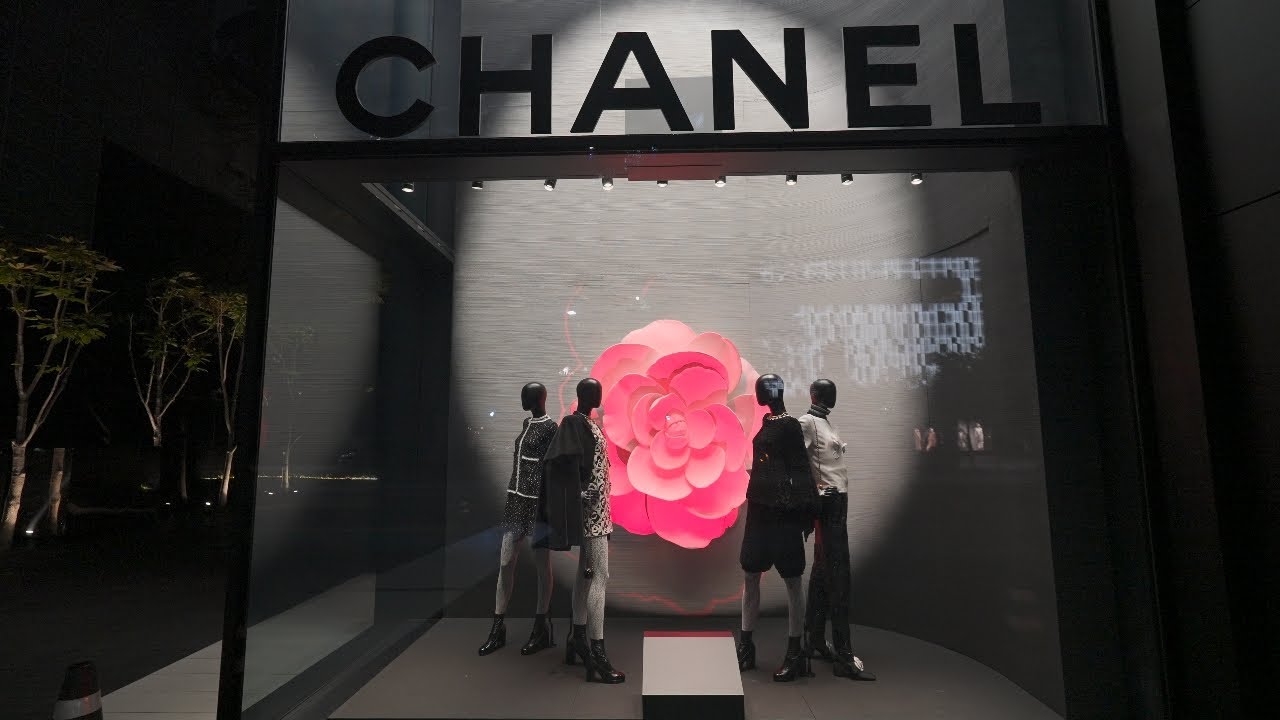 Cheongdam Luxury Street and K-Star Road Fashion Street, night Eye shopping | Seoul Korea 4K HDR