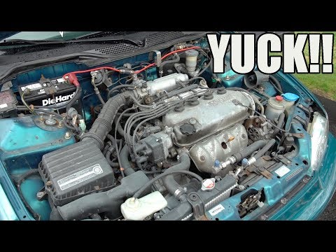 Detailing A 23 Year Old Engine Bay For The First Time. Satisfying!