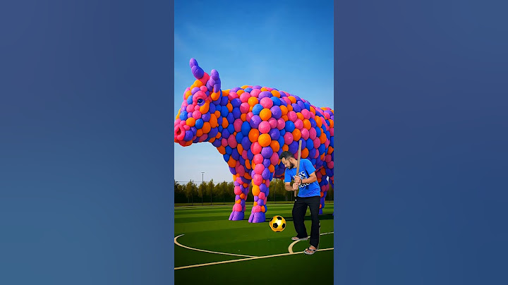 The mascot Vibrato, placed on the football field, has become popular😦😱
