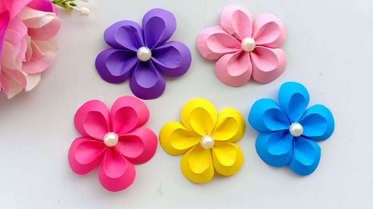 画用紙 簡単で可愛い 梅の花の飾りの作り方 Diy Paper Flowers Easy Paper Flowers Plum Blossom Decoration Youtube