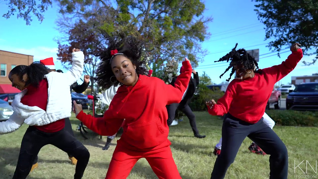 Sleigh Bells Remix Christmas Dance Video YouTube