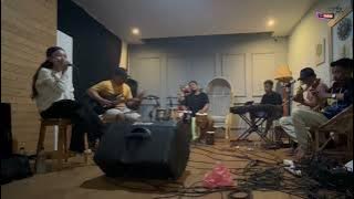 lukaku // voc.adelia samanta