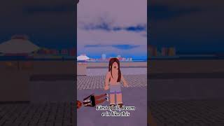 Berry Avenue Glitch...anyone else saw that? is this glitch happening to you?  #roblox #berryave