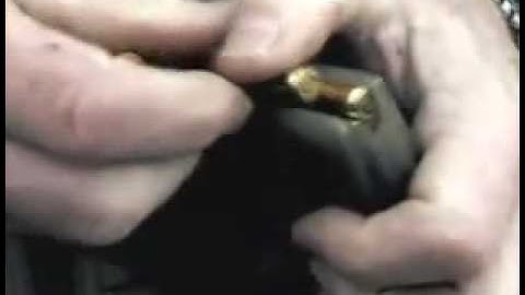 Modern Warfare 2 - Light Machine Guns - Steyr AUG HBAR.wmv