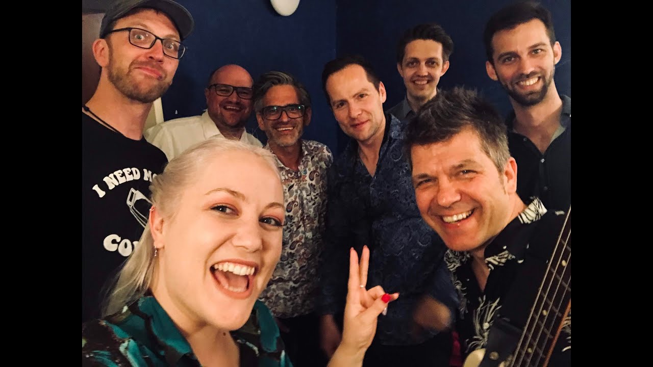 Sunday Shout Out - Episode #13 - Josef Hinterhölzl (Drummer)