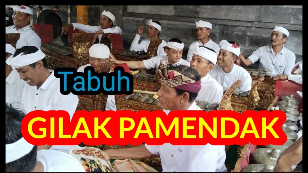 Tabuh Gilak Pemendak saat Piodalan