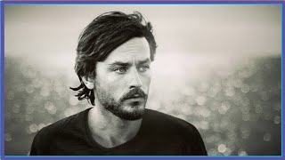 Video thumbnail of "Alain Delon - Laetitia (Leticia) with lyrics"