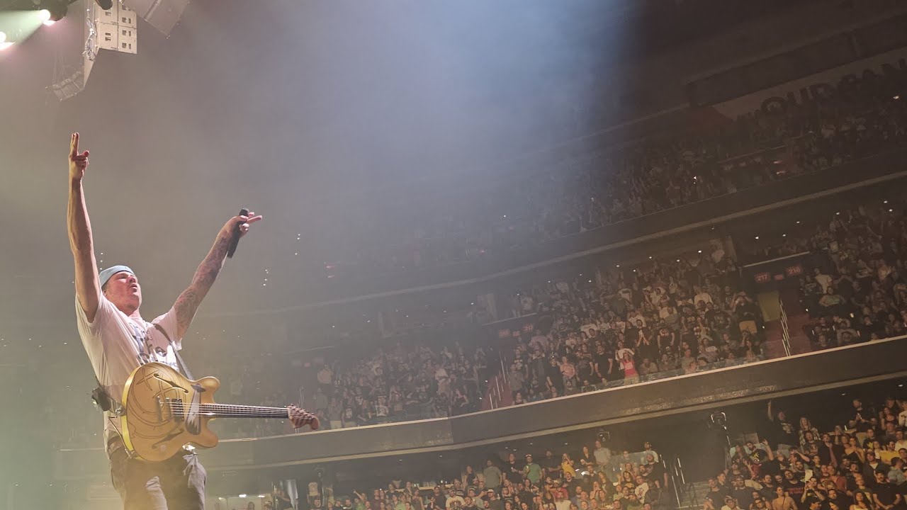 DUMPWEED - BLINK-182 - Captial One Arena 5-23-23