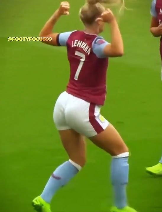 Women Imitate Male Players' Celebrations 🥶