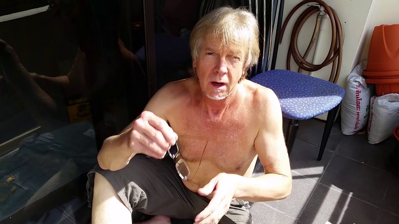 Rob's Thai Experience - Building Furniture in an Apartment with Sarin and Rob