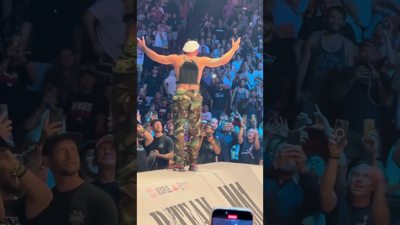 Epic walk out for Craig Jones at 