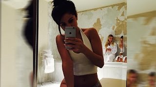 Selena Gomez's Sexy Underwear Selfie!