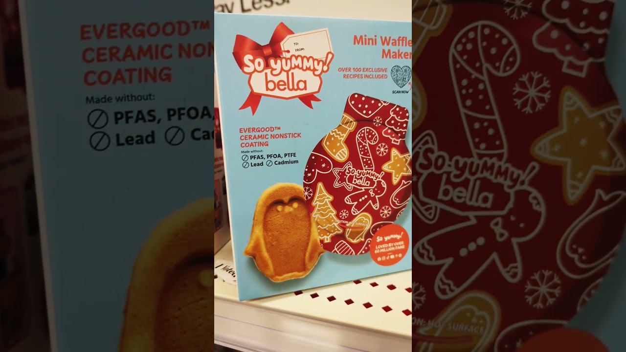 $5.99 Christmas theme Waffle maker & mini dippers clearance @ target,#target,#wafflemaker,#clearance