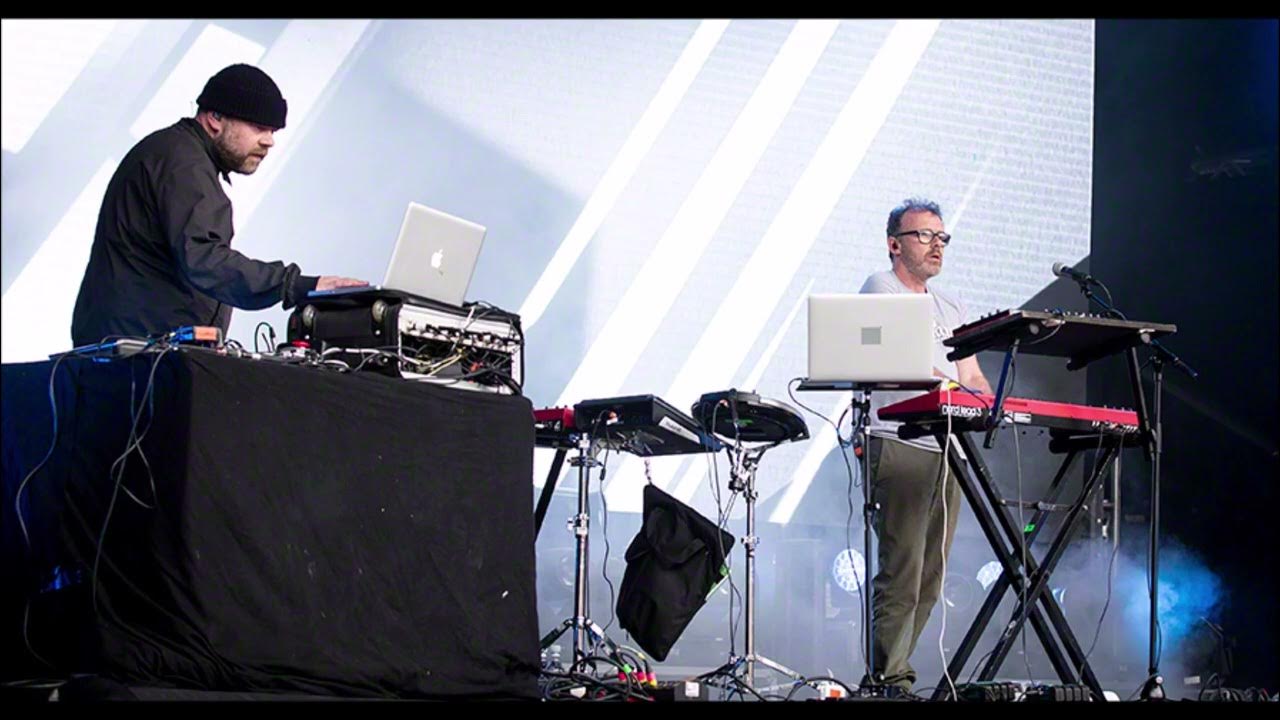 Leftfield - Live @ Homelands, Winchester (27.05.2000) Leftfield - Live @ Homelands, Winchester (27.05.2000)