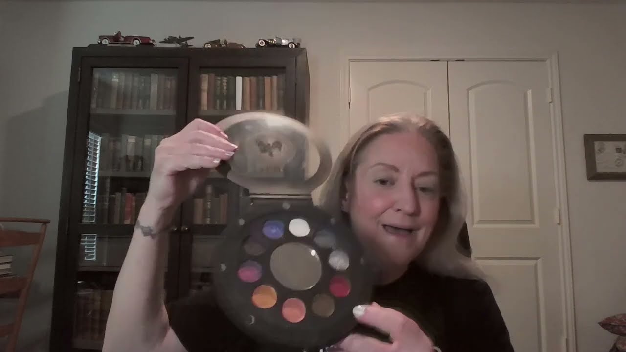 PARIAH HOUSE COSMETICS, LUNARLY UNPHASED