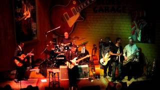 Jimmie Vaughan & The Tilt-A-Whirl Band, 29.04.2012, Blues Garage