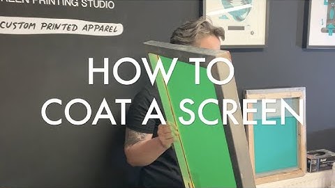 PREVIEW CLIP : How to coat a screen for screen printing.