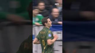 Sigurdarsonas pralaužia ledus IJsselio derbyje 🫨🔥