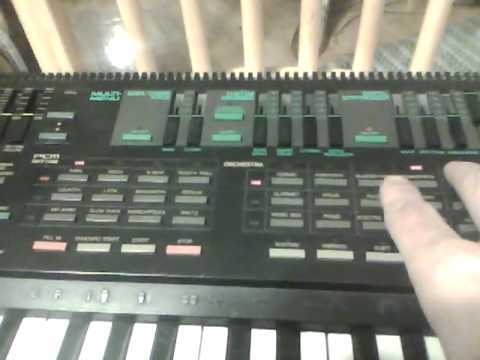 【中古】ヤマハ　PSS-560　FM音源　電子キーボード YAMAHA PortaSound PSS-560 Vintage Keyboard Synthesizer