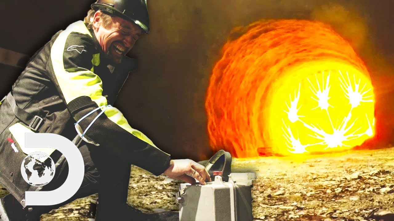 Richard BLOWS UP A Tunnel With More Than 200 Kg Of Explosives! | Richard Hammond's Big