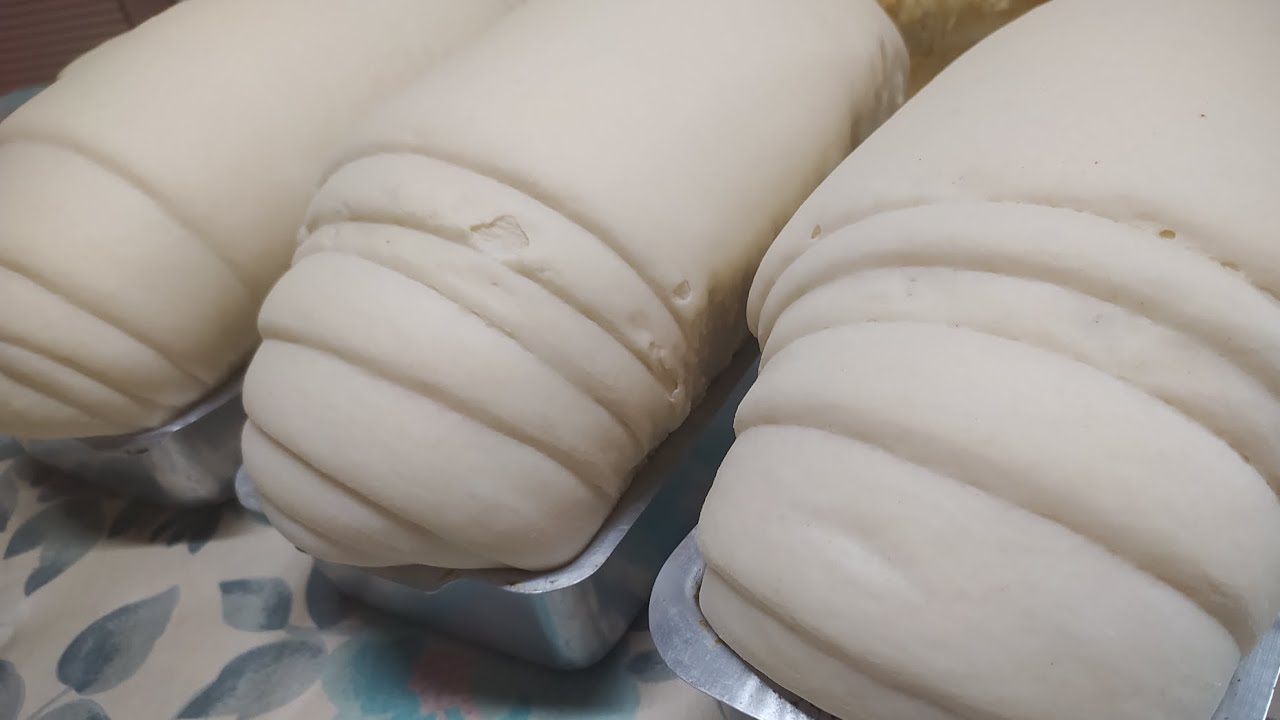 Nao tem segredo pao de fermento natural voce faz sozinha pq eu explico tudo