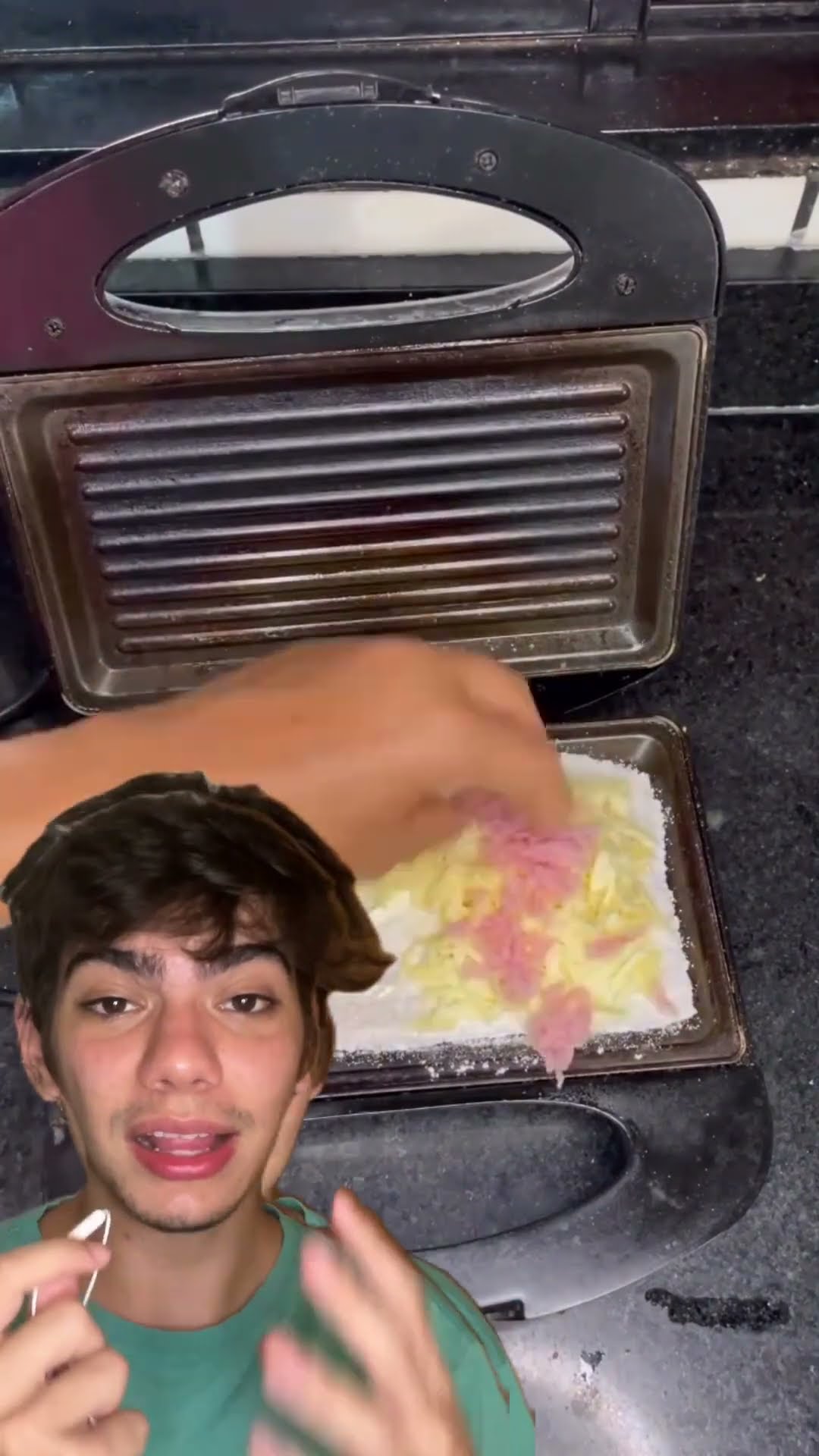 Tapioca na sanduicheira em 1 minuto! ? Fácil, rápido e delicioso! Já testou?
