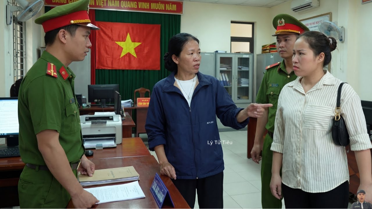 Tu Tieu called the police to arrest Linh for disturbing public order. Side Story