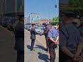 Vigile morto nell'inseguimento: l'omaggio con le sirene di carabinieri, poliziotti e finanzieri