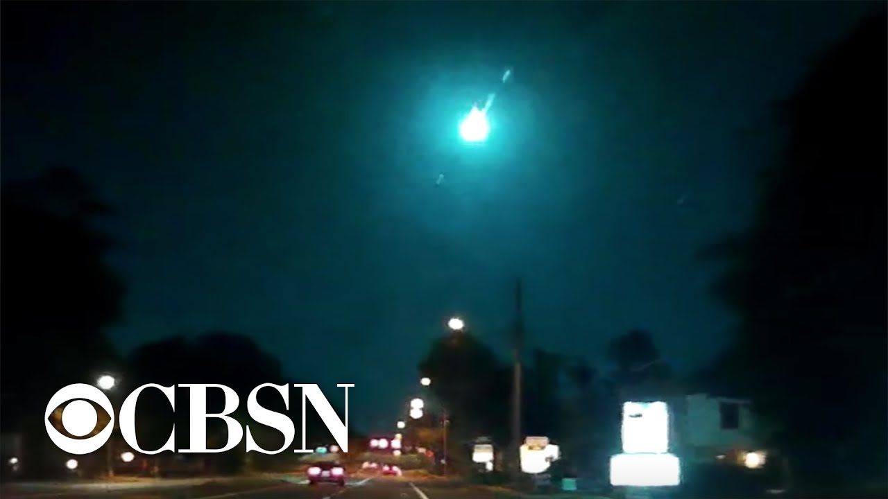 Large green meteor streaks through sky over Florida, YouTube