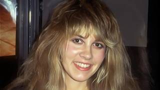 Stevie Nicks In G-Strlng Photos Leave Little To Imagination..Take a look
