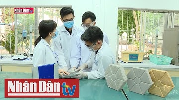 Môi trường xanh: Làm gạch từ rác thải nhựa