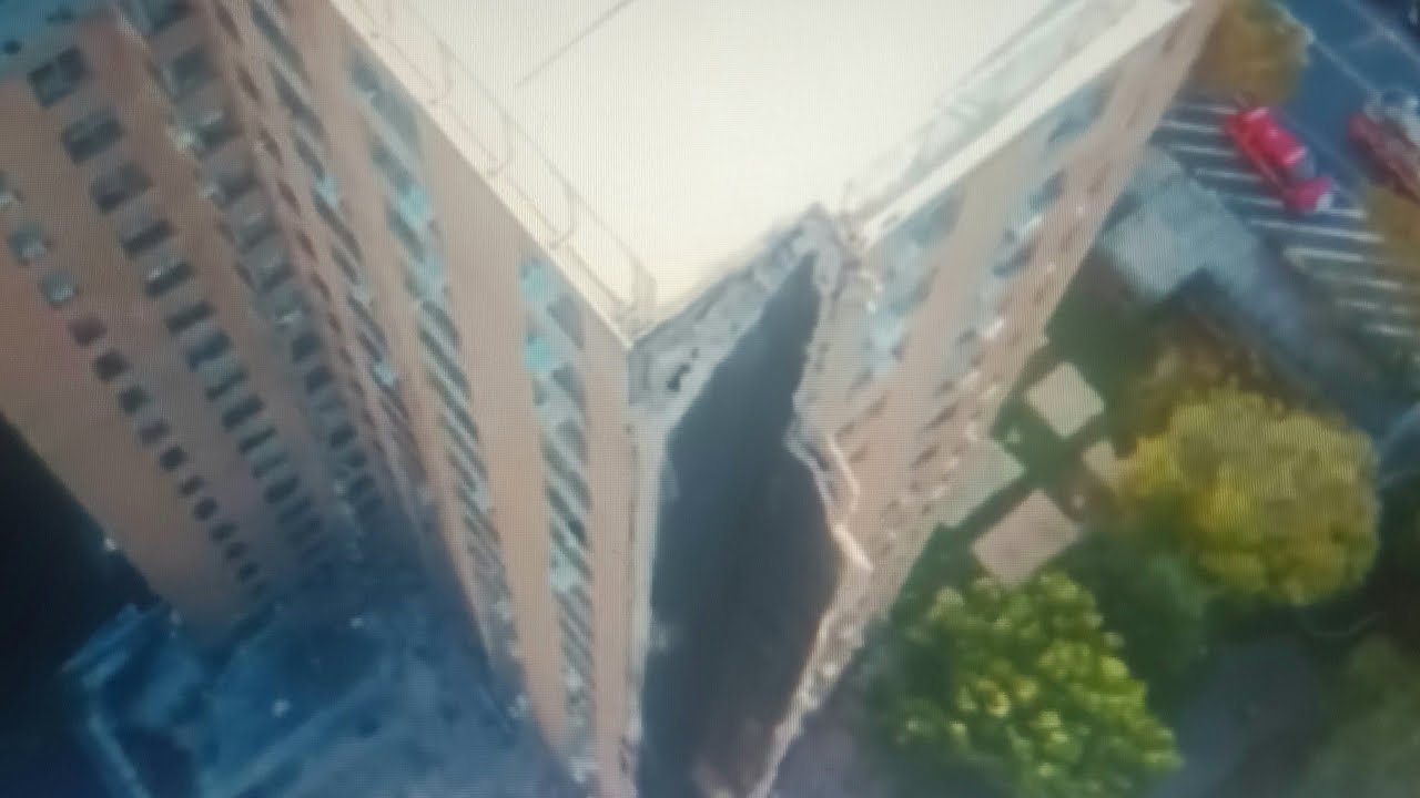 Building in the Bronx Collapses after Explosion. 😬 - YouTube