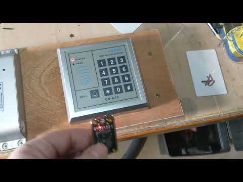 Proxgrind Chameleon tiny demonstration, cloning a mifare classic high frequency RFID card