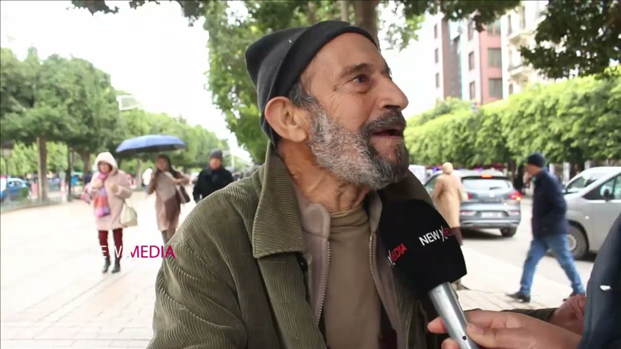 بعد 20 سنة كلمتني البانكة قتلي راك مسال في فلوس رغم سكرت الحساب ..